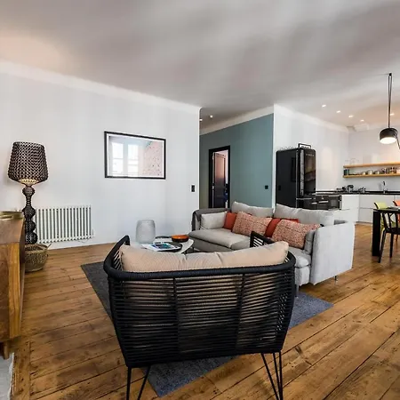 Apartman Spotlight Keyweek Stunning & Spacious In Heart Of Town Biarritz