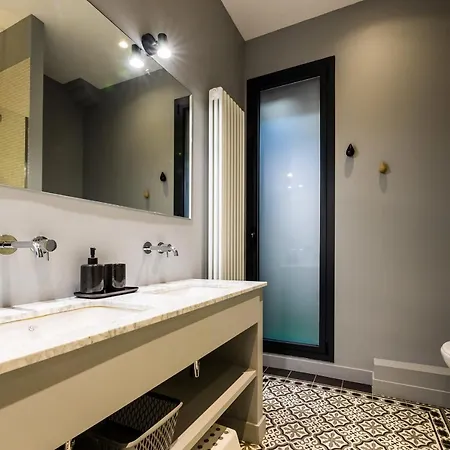 Spotlight Keyweek Stunning & Spacious In Heart Of Town Apartman Biarritz